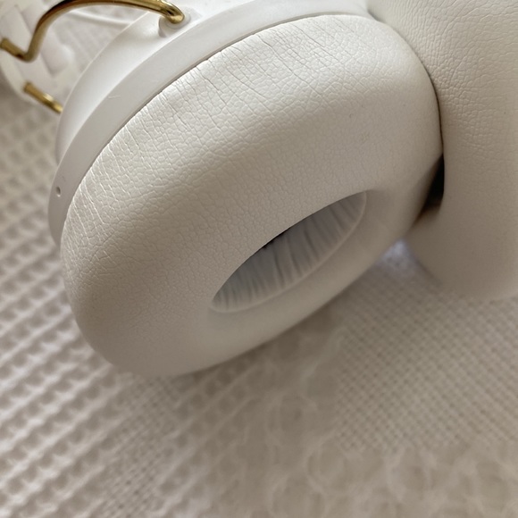 Sudio wireless headphones - Picture 2 of 3